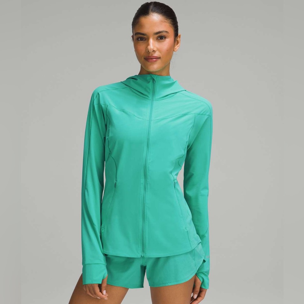 Lululemon Kelly Green Mist Over WindBreaker Jacket